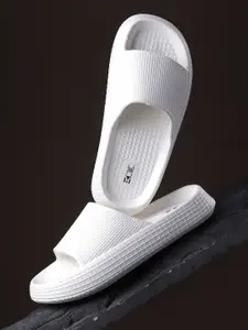 Hygear Radar Men Textured Casual Sliders