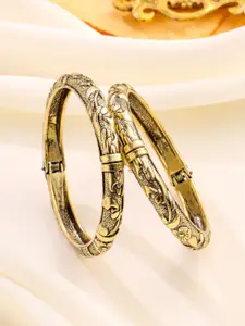 Anouk Set Of 2 Gold-Plated Floral-Designed Oxidized Bangles