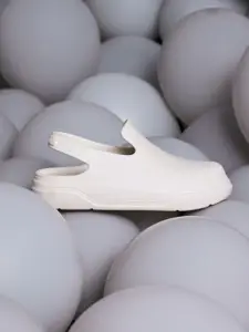 NEEMANS Cushers Women Solid Clogs Flip Flops