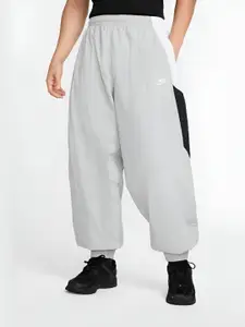 Nike Club Men's Oversized Woven Tracksuit Bottoms