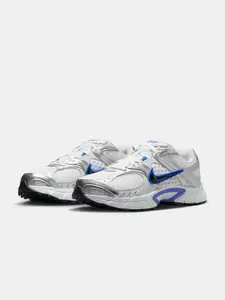 Nike Men's V5 RNR Round Toe Shoes