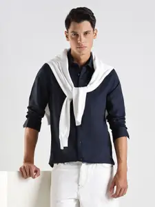 Calvin Klein Jeans Men Slim Fit Solid Spread Collar Casual Shirt