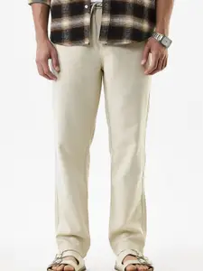 Snitch Men Regular Fit Mid-Rise Regular Trousers