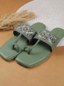 Metro Women Embellished One Toe Flats