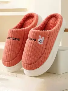 WOLVESDEN Women Self Design Room Slippers Flip Flops