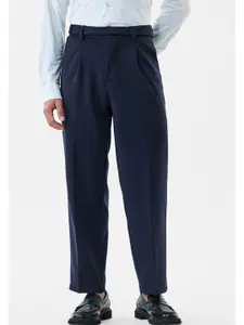 Snitch Men Self Design Mid-Rise Relaxed Fit Pleated Trousers