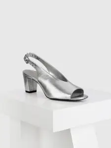 Oroh Salerno Women Metallic Leather Block Heel Sandals