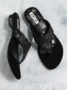 Zyla Women Embellished Ethnic Block Heel Sandals