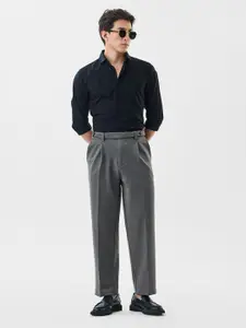 Snitch Men Solid Mid-Rise Relaxed Fit Trouser