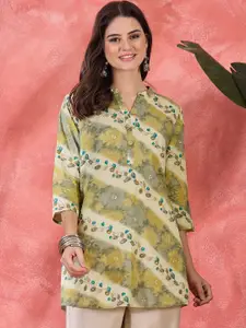 Sangria Floral Printed Straight Short Kurtis