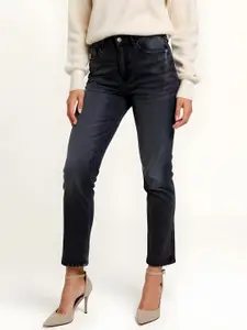 glitchez Women Relaxed Fit Light Fade Stretchable Jeans