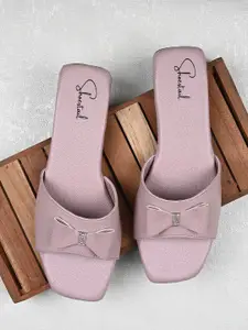 Shoestail Women Embellished Flats with Bows