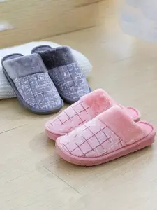 WOLVESDEN Women Printed Room Slippers