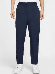 Nike Club Men's Woven Tapered Fit Trousers