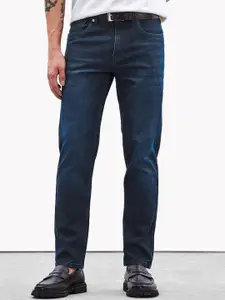 Snitch Men Slim Fit Mid-Rise Light Fade Stretchable Jeans