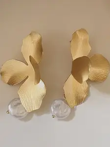 DIVASTRI Gold Alloy Earrings