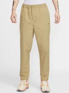Nike Club Men Tapered Fit Easy Wash Trousers