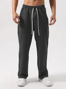 The Modern Soul Men Mid Rise Loose Fit Track Pants