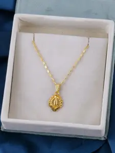 DressBerry Women Gold Plated Chian With Pendant