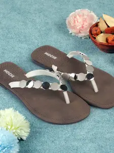 Mochi Women Synthetic Textured Open Toe Flats