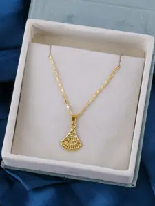 DressBerry Women Gold Plated Chian With Pendant