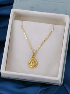 DressBerry Women Gold Plated Chian With Pendant