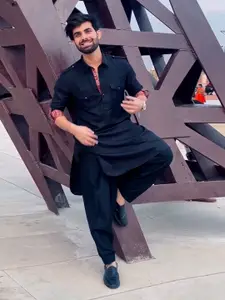 TheEthnic.Co Shirt Collar Roll-Up Sleeves Jacquard Pathani Kurta