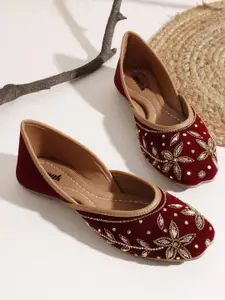 Anouk Women Mojaris with Embroidered Flats