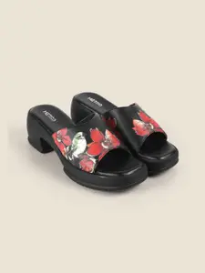 Metro Women Printed Block Heels Sandals