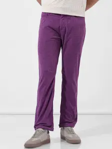 The Indian Garage Co Men Textured Straight Fit Mid-Rise Regular Trousers