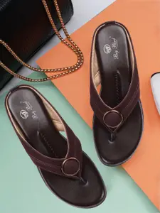 BIG BIRD FOOTWEAR Women Open Toe Flats