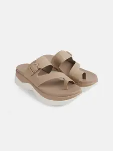Mochi Women Flatform Sandals with Buckles
