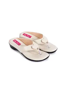 BIG BIRD FOOTWEAR Women Open Toe Flats