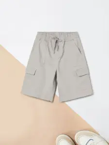 max Boys Regular Fit Cargo Shorts