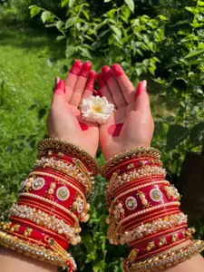 SHINE OF STARS Women Red Bangle