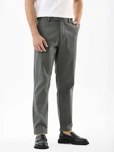 Snitch Men Slim Fit Mid-Rise Chinos Trousers