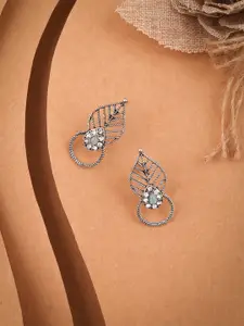 DIVASTRI Contemporary Studs Earrings