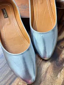 DESI COLOUR Women Pointed Toe Slip On Mojaris Flats