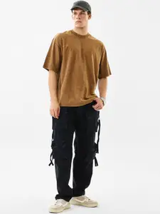 Snitch Men Solid Faded Trousers
