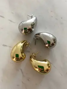 Dev Fashion Set of 2 Teardrop Shaped Studs