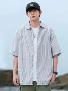 StyleCast x Revolte Vertical Stripes Striped Cutaway Collar Short Sleeves Shirt