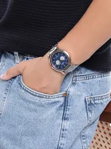 WROGN Men Dial & Bracelet Style Straps Analogue Multi Function Watch