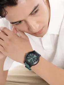 WROGN Men Dial & Straps Analogue Chronograph Watch