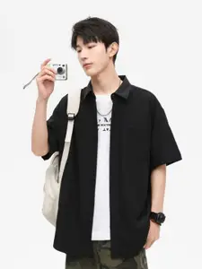 StyleCast x Revolte Cutaway Collar Short Sleeves Shirt