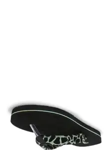 ROKKS Women Printed Rubber Slip-On