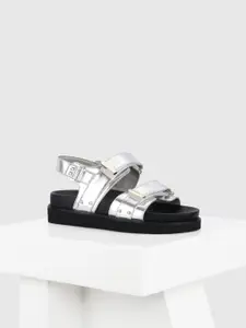 Oroh Women Open Toe Flats with Buckles