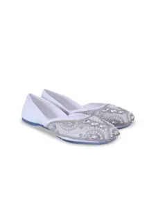 CATBIRD Women Embellished Ethnic Mojaris Flats