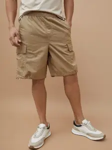 Fame Forever by Lifestyle Men Solid Regular Fit Mid-Rise Knee Length Cargo Shorts
