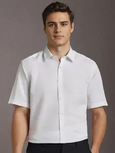 Louis Philippe Spread Collar Cotton Formal Shirt