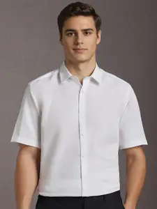 Louis Philippe Spread Collar Cotton Formal Shirt